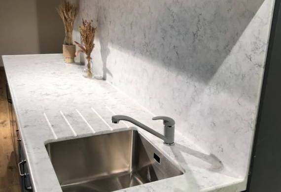 Прямая столешница для кухни