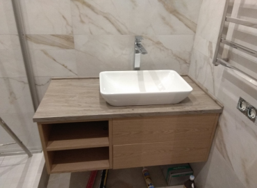 Столешница в ванную комнату