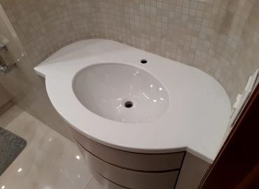 Столешница в ванную 